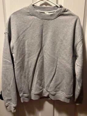 Alo Yoga Accolade Crewneck Sweatshirt Athletic Heather Grey Size XXS